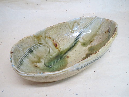 灰釉くし目楕円鉢