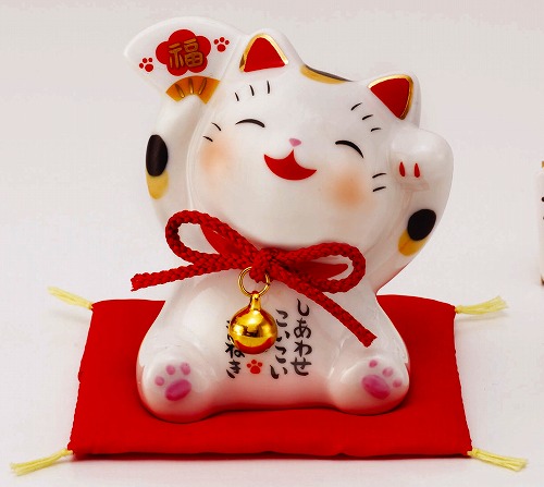 彩絵大福まねき猫